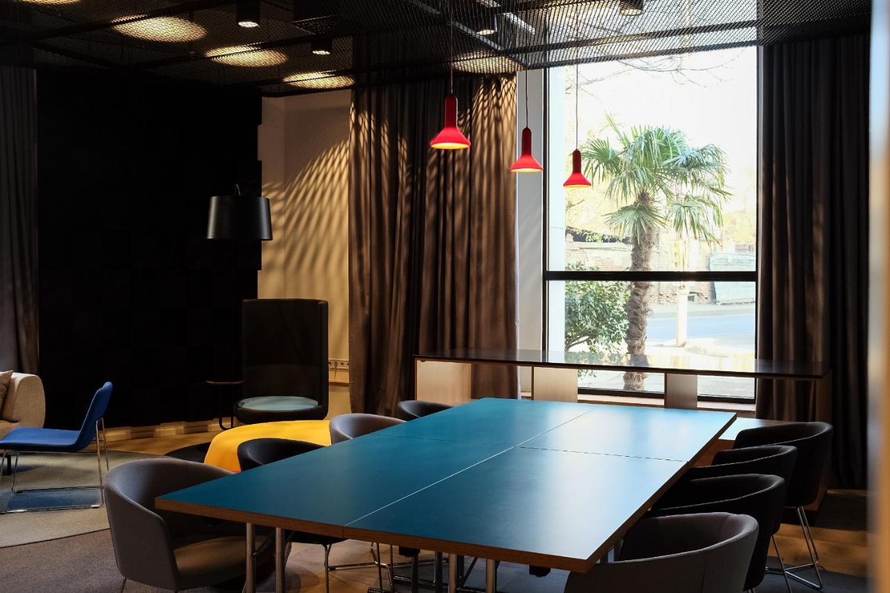Holiday Inn Express Tbilisi Avlabari By Ihg Buitenkant foto