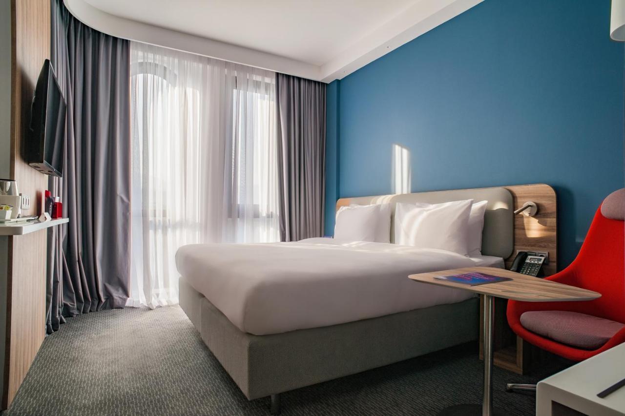 Holiday Inn Express Tbilisi Avlabari By Ihg Buitenkant foto