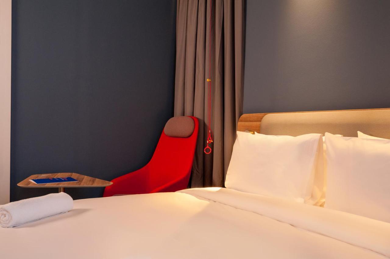 Holiday Inn Express Tbilisi Avlabari By Ihg Buitenkant foto
