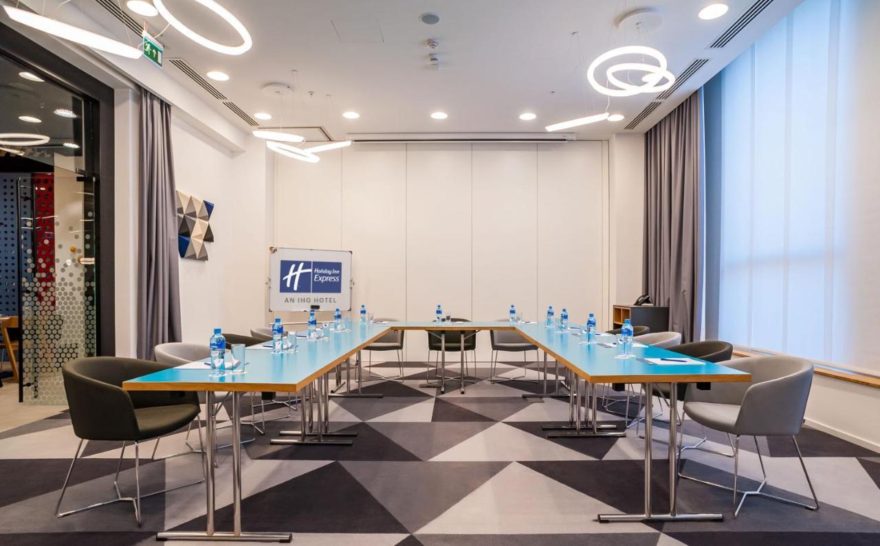 Holiday Inn Express Tbilisi Avlabari By Ihg Buitenkant foto