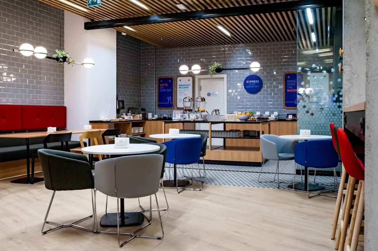Holiday Inn Express Tbilisi Avlabari By Ihg Buitenkant foto