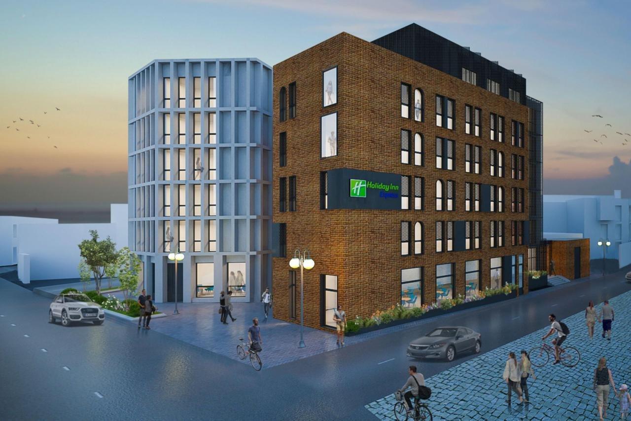 Holiday Inn Express Tbilisi Avlabari By Ihg Buitenkant foto