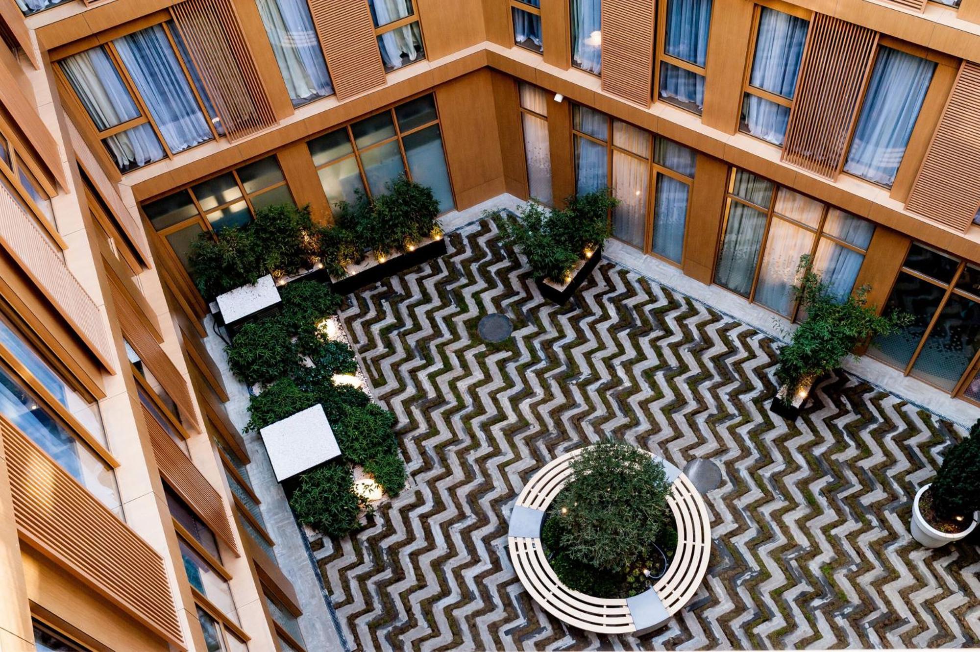 Holiday Inn Express Tbilisi Avlabari By Ihg Buitenkant foto