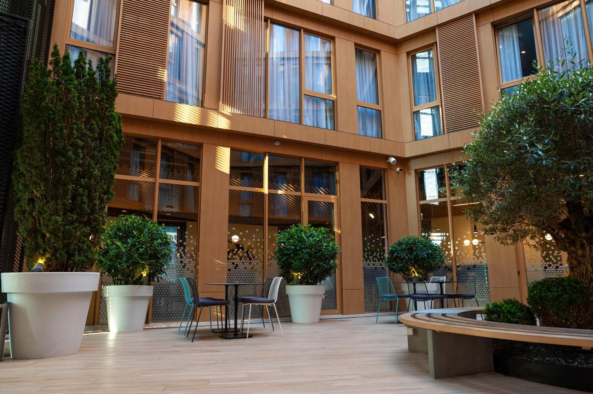 Holiday Inn Express Tbilisi Avlabari By Ihg Buitenkant foto